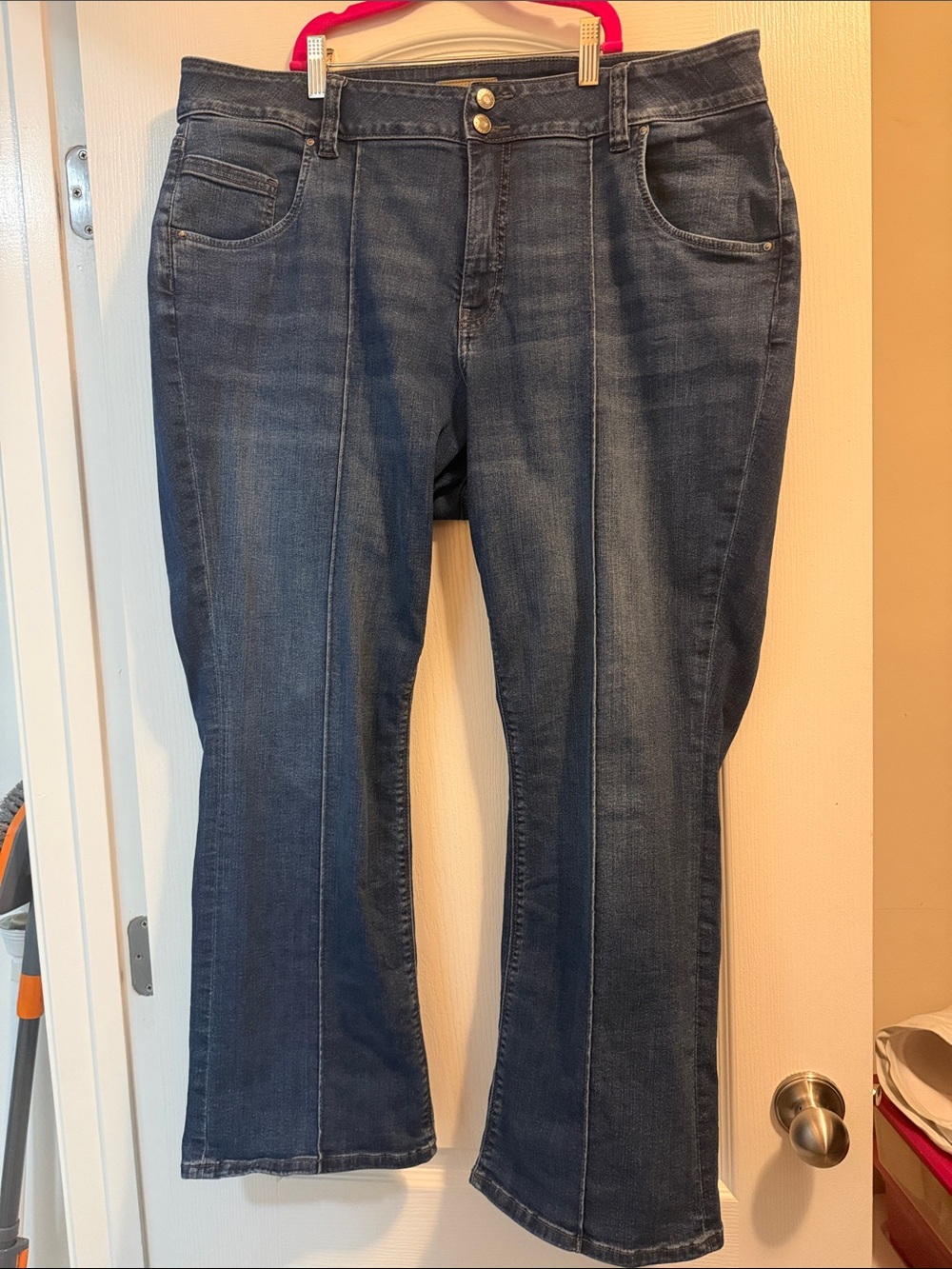 Kut from the Kloth Natalie High Rise SHORT LENGTH